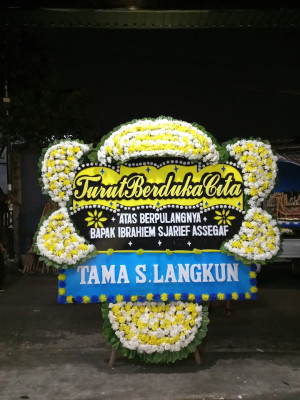 Papan Bunga Duka di Gane Timur Tengah